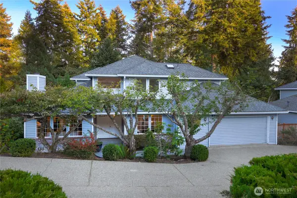 8436 129th Place Se, Newcastle, WA 98056