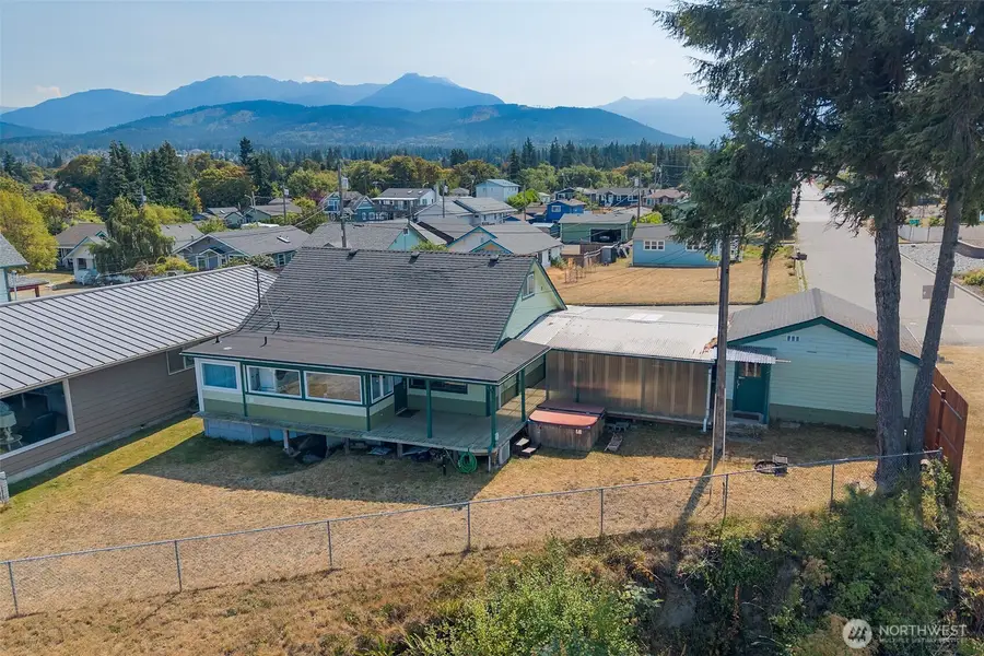 739 W Fourth Street, Port Angeles, WA 98363 - #3