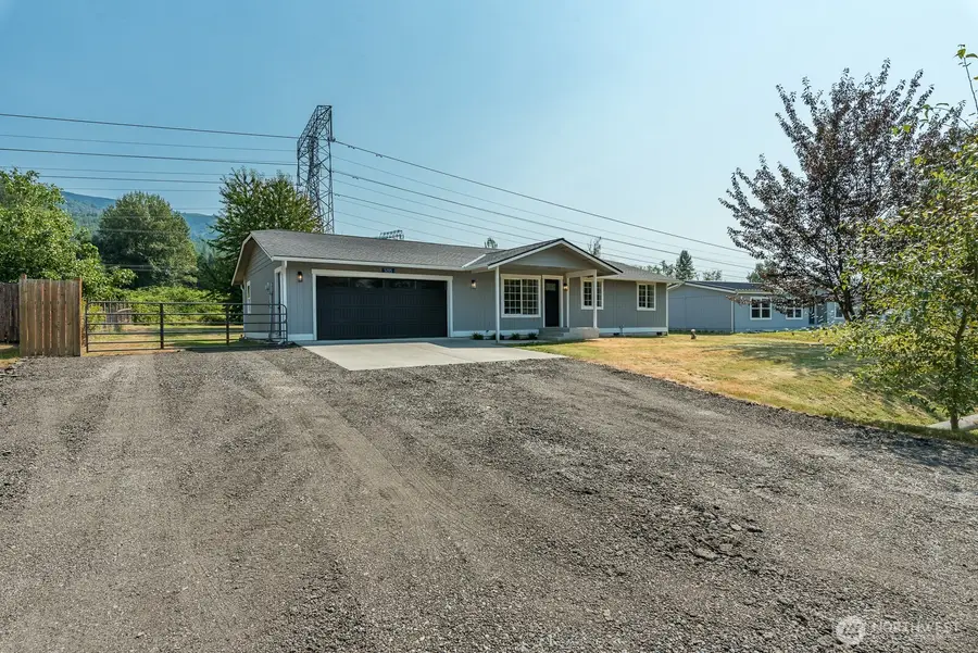 5205 Aerie Ln, Sedro Woolley, WA 98284 - #3