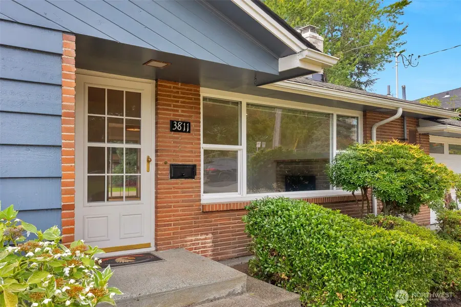 3811 SW 105th Street, Seattle, WA 98146 - #2