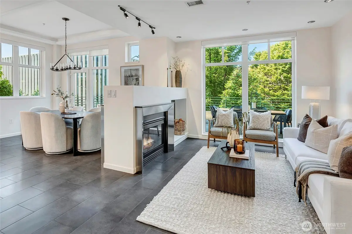 17 W Mercer Street #TH7, Seattle, WA 98119 - #1
