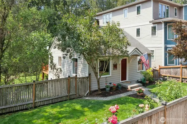 18011 83rd Avenue Ne, Kenmore, WA 98028