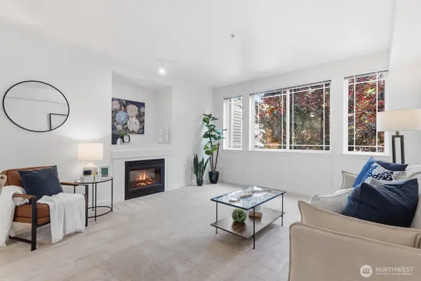 13301 SE 79th Place #C205, Newcastle, WA 98059