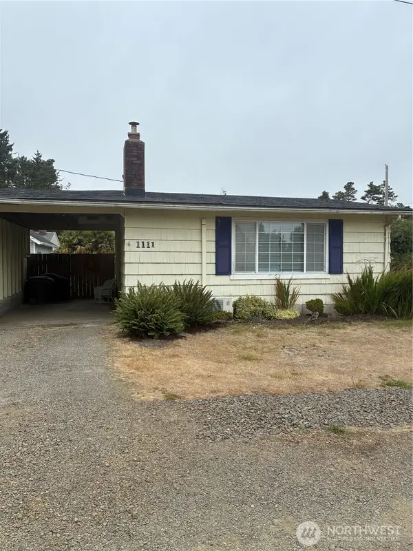 1111 272nd Place, Ocean Park, WA 98640