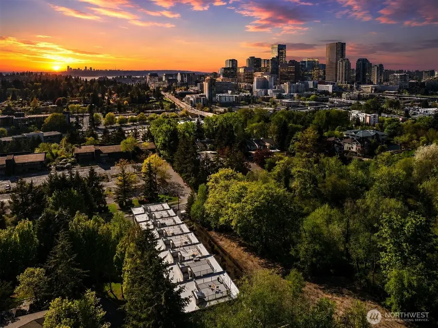 278 118th Avenue Se, Bellevue, WA 98005 - #2