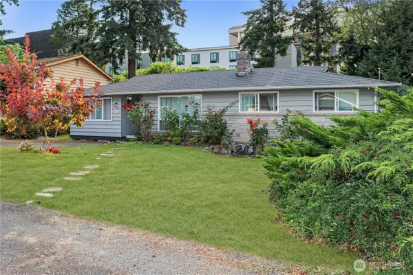 18627 32nd Avenue S, SeaTac, WA 98188