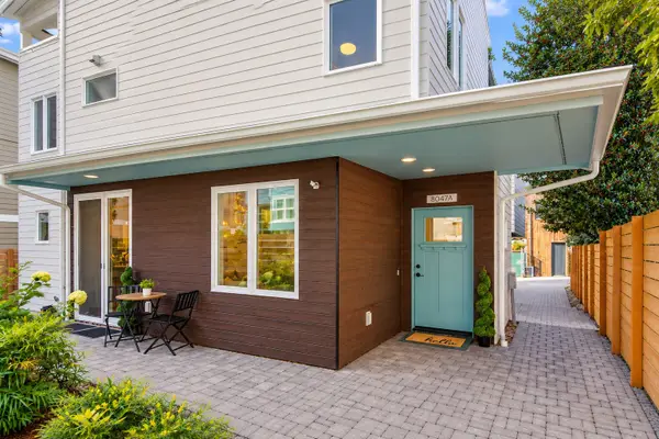 8047 14th Avenue Nw #A, Seattle, WA 98117