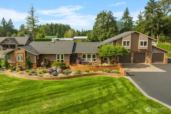 109 Bond Road, Castle Rock, WA 98611