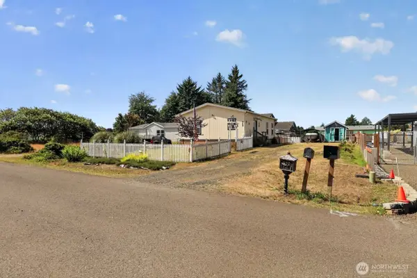 505 Chenois Avenue Se, Ocean Shores, WA 98569