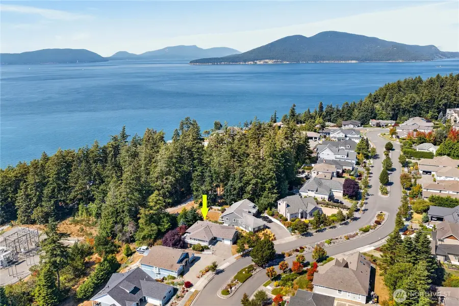 2618 Washington Boulevard, Anacortes, WA 98221 - #2