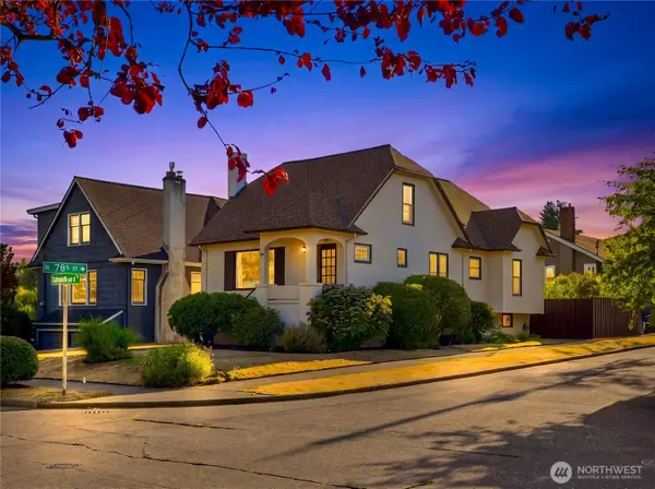 7719 Ashworth Avenue N, Seattle, WA 98103