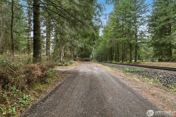 151 NE Deerwood Drive, Belfair, WA 98528