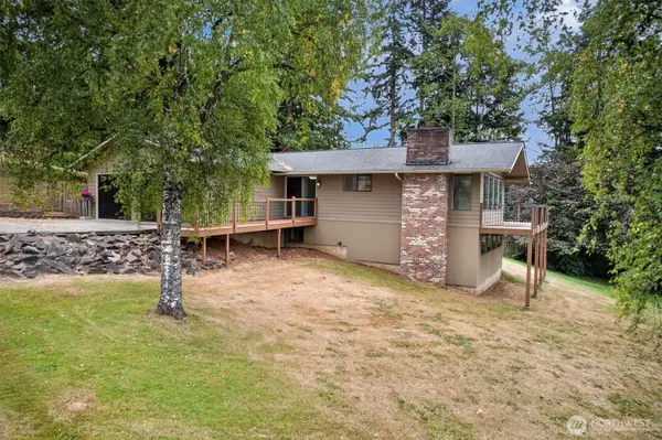 48 Clover Street, Cathlamet, WA 98612