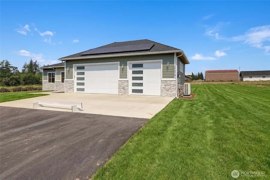 27018 36th Avenue Nw, Stanwood, WA 98292 - #3