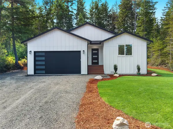 20 E Meadow Mist Place, Belfair, WA 98528