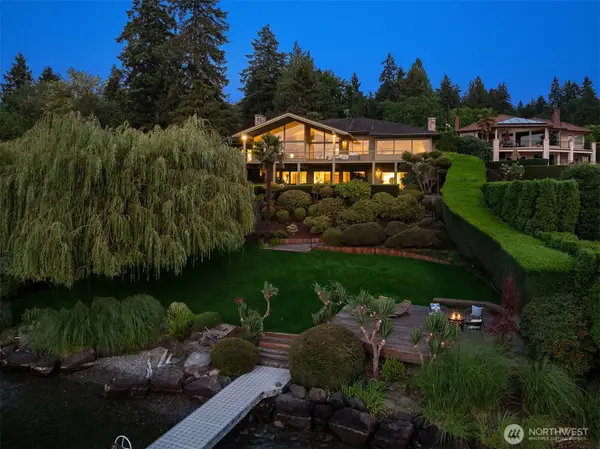 49 Holly Hill Drive, Mercer Island, WA 98040