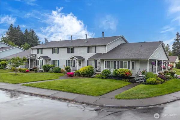 303 S 325th Lane #22D, Federal Way, WA 98003