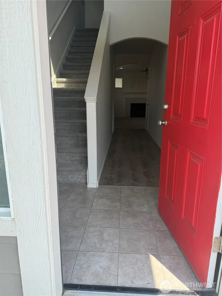 1124 W Aspen Road, Moses Lake, WA 98837 - #3