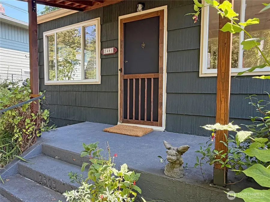 2401 SW 112th Street, Burien, WA 98146 - #2