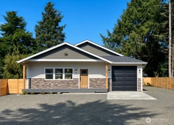 148 NW Narwhal Loop N, Ocean Shores, WA 98569