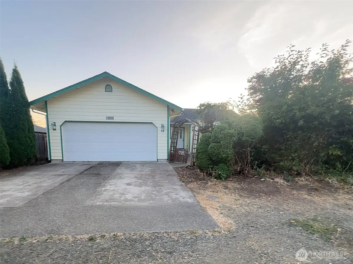 2111 Laurel St, Shelton, WA 98584 - #1