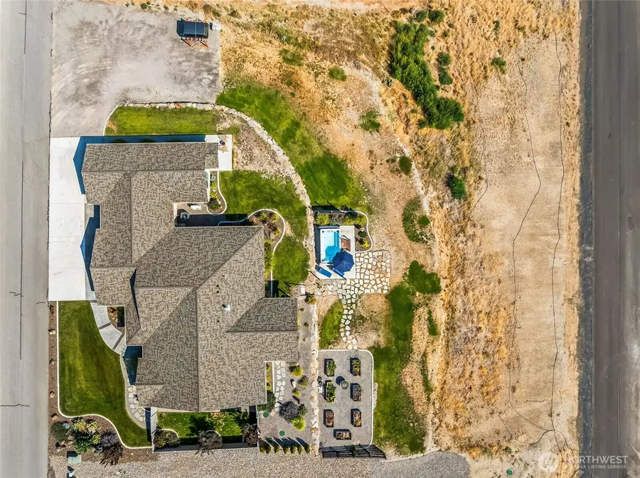 28 13th Street Se, East Wenatchee, WA 98802 - #3