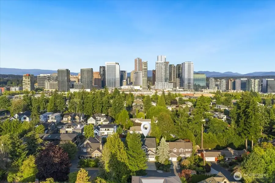 532 96th Avenue Ne, Bellevue, WA 98004 - #2