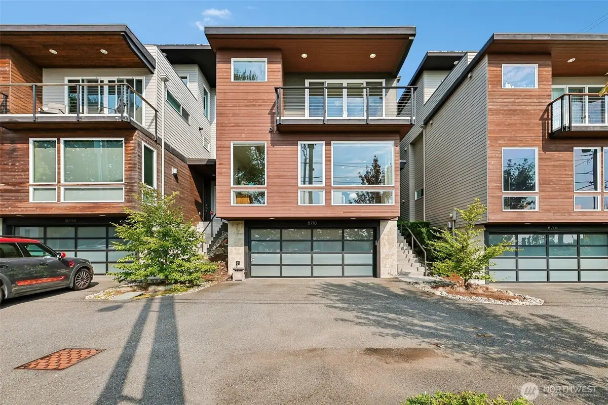8710 112th Avenue Ne #B, Kirkland, WA 98033 - #1