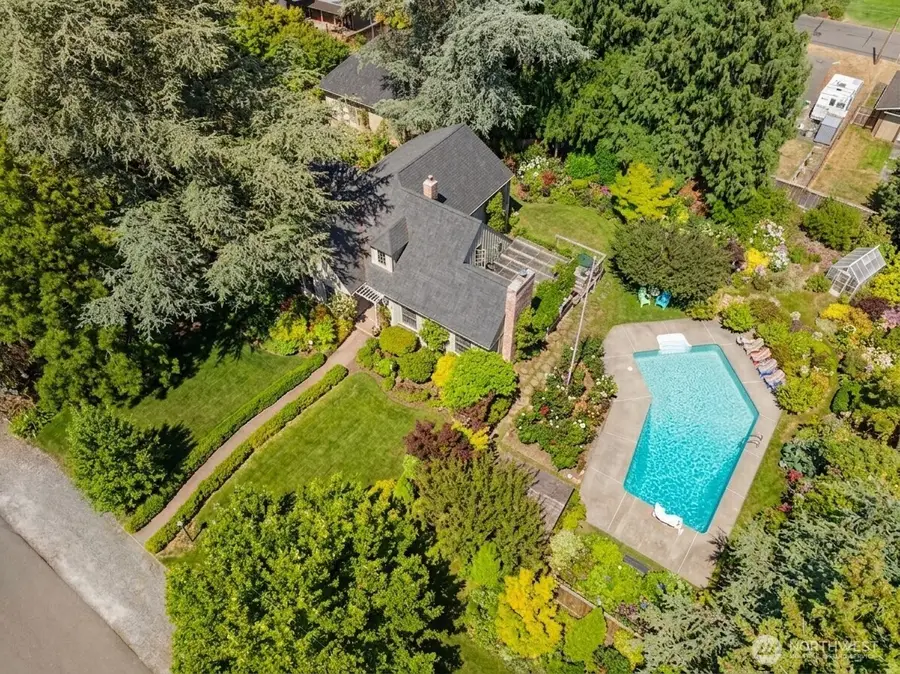 1867 Gossard St, Enumclaw, WA 98022 - #2