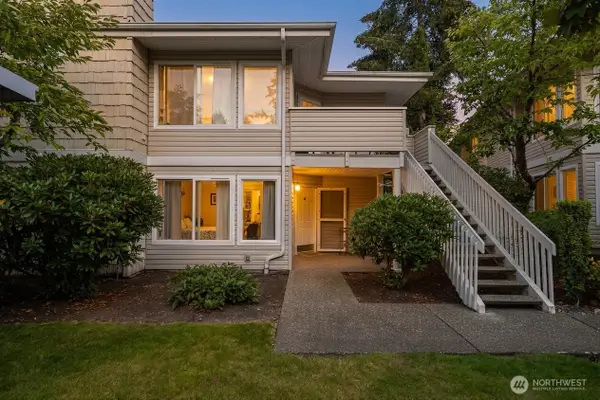9210 Market Place #G102, Lake Stevens, WA 98258
