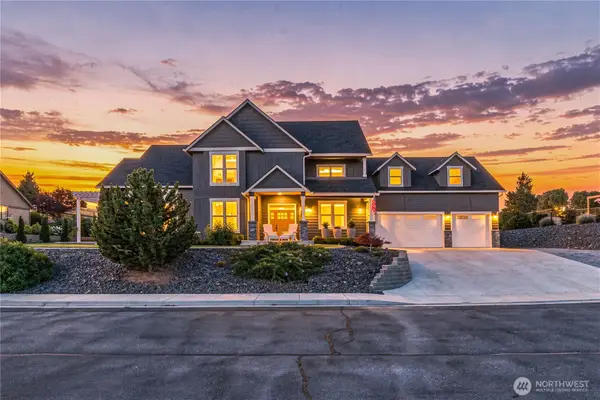 2769 SE Falcon View Drive, East Wenatchee, WA 98802