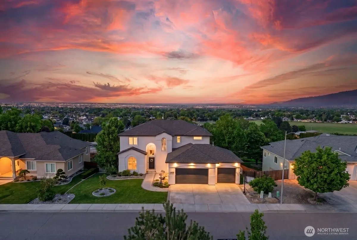 1614 W 51st Avenue, Kennewick, WA 99338 - #1
