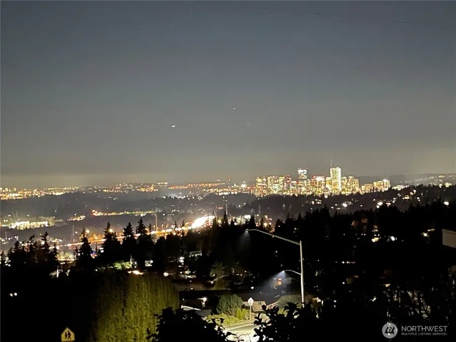 4736 134th Place Se, Bellevue, WA 98006 - #3