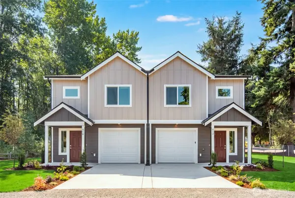 612 & 614 122nd Street Ct E, Tacoma, WA 98445