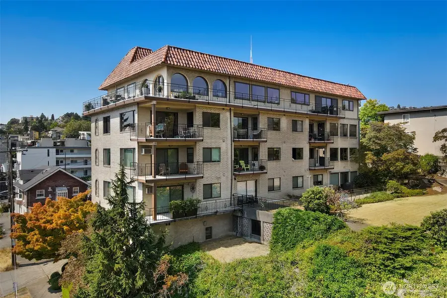 610 Aloha Street #302, Seattle, WA 98109 - #3