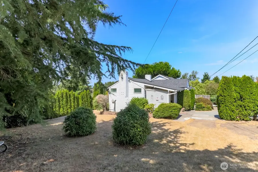 24925 20th Avenue S, Des Moines, WA 98198 - #2