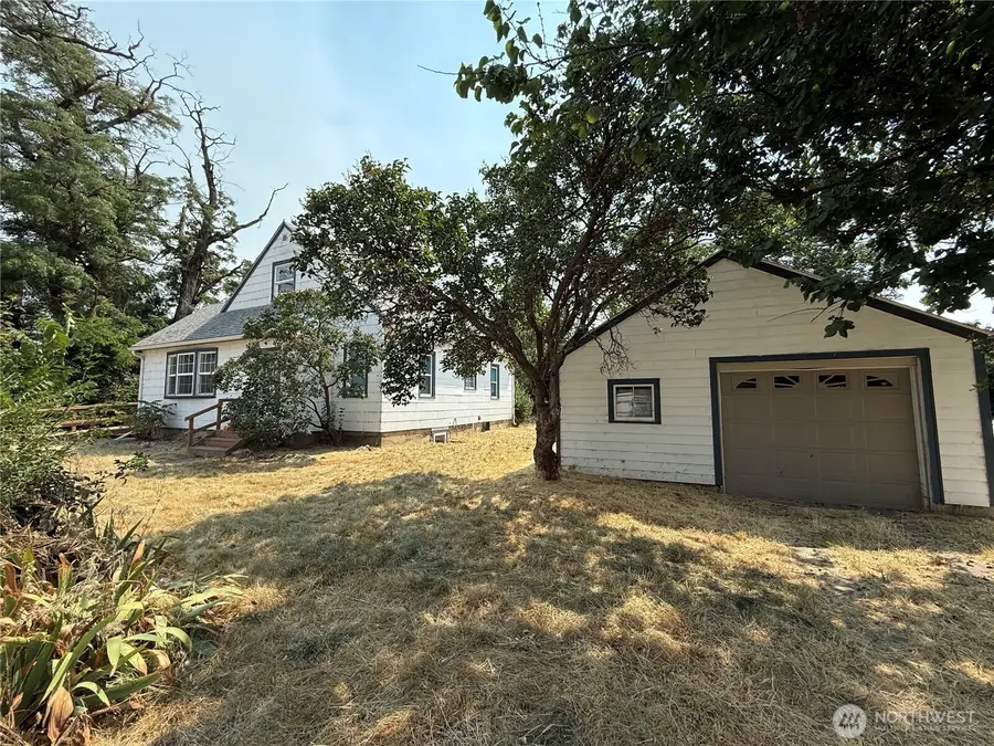 115 W 2nd Street, Waitsburg, WA 99361 - #3