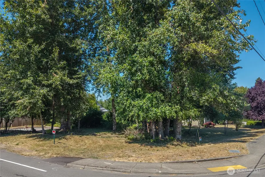 1627 Mchugh Avenue, Enumclaw, WA 98022 - #3