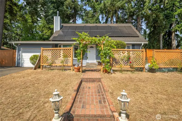 12086 NE 137th Court, Kirkland, WA 98034