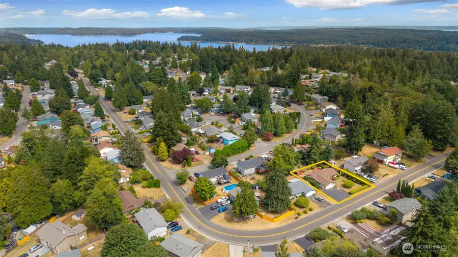 2920 Aegean Boulevard, Bremerton, WA 98311 - #2