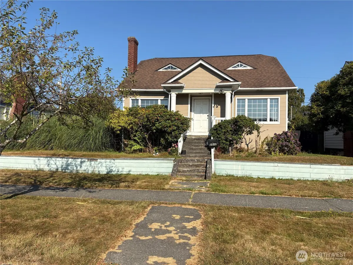 2517 Rainier Avenue, Everett, WA 98201 - #1