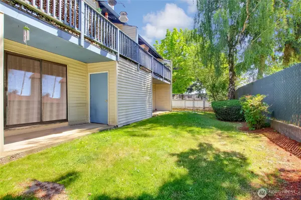 1313 W James Street #2, Kent, WA 98032