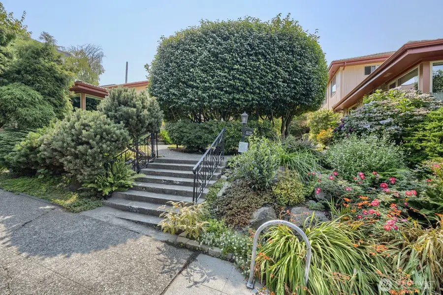503 E Harrison Street, Seattle, WA 98102 - #3