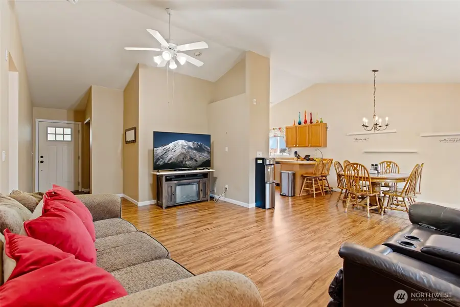 502 W Illinois Avenue, Ellensburg, WA 98926 - #2