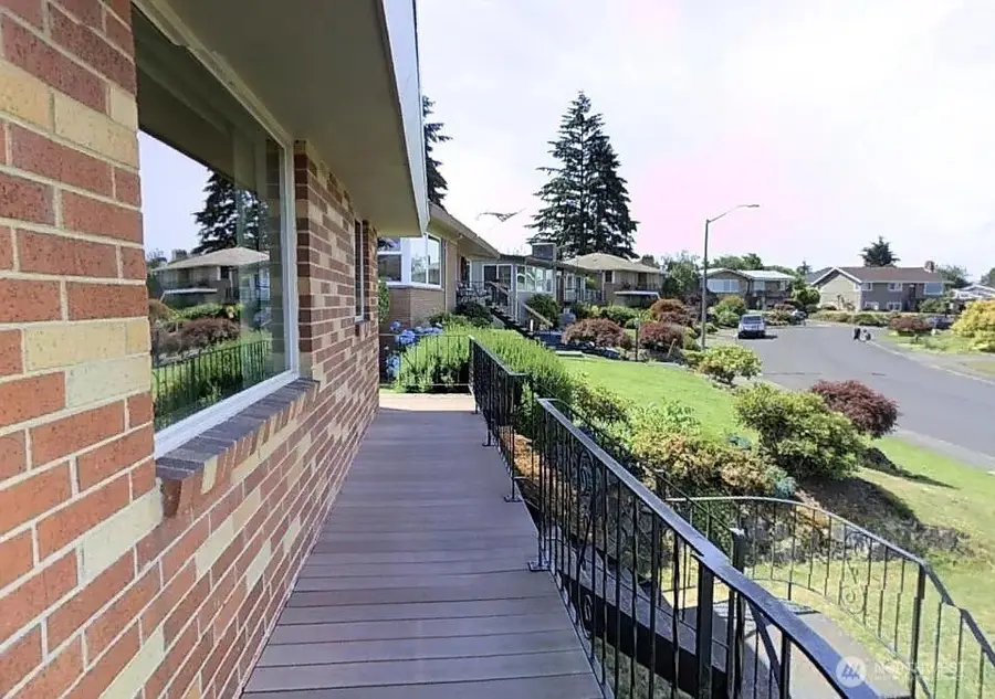 88 Monterey Place Ne, Renton, WA 98056 - #2