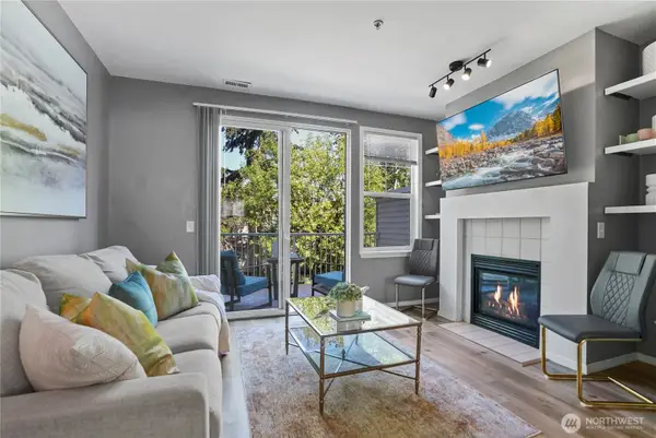 5916 S 232nd Court #3-2, Kent, WA 98032