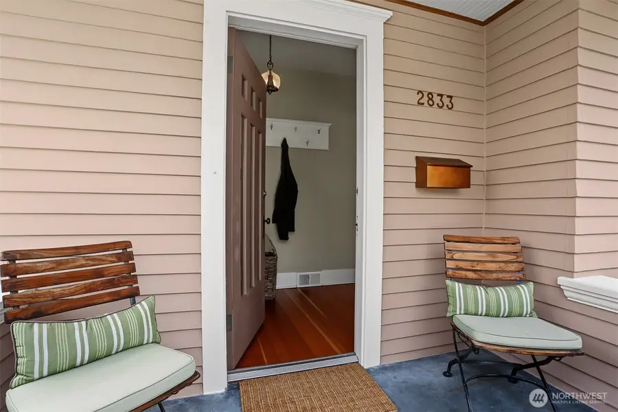 2833 NW 69th Street, Seattle, WA 98117 - #3