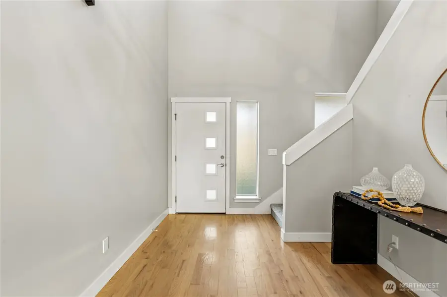 10607 2nd Place Sw, Seattle, WA 98146 - #3