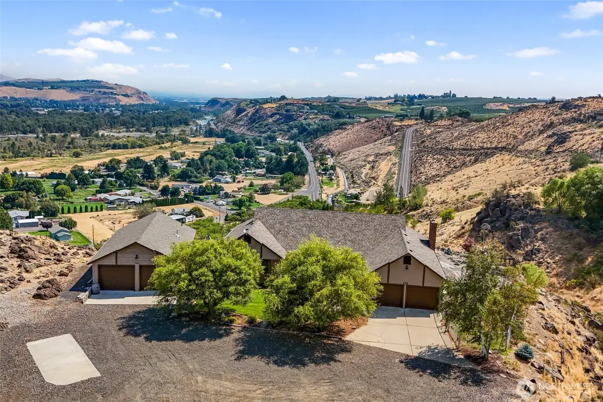 290 Trails End Lane, Yakima, WA 98903 - #1