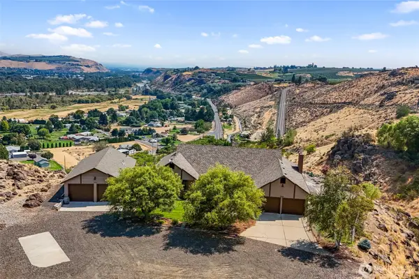 290 Trails End Lane, Yakima, WA 98903